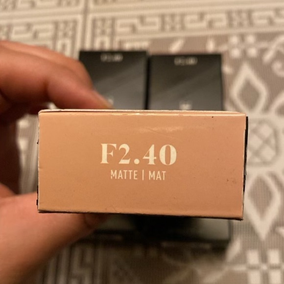 Morphe Full Coverage Foundation(one left) - Picture 2 of 5